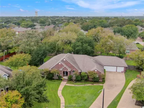 4700 Camargo Ct, College Station, TX 77845