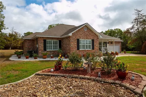 11088 Stillwater Rd, College Station, TX 77845