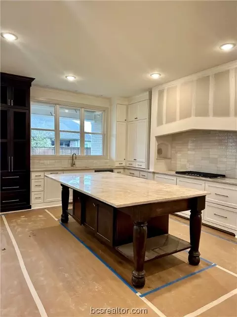 4818 Pearl River Ct, College Station, TX 77845