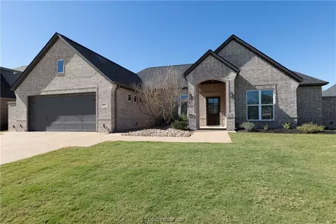 1913 Spanish Moss Dr, College Station, TX 77845