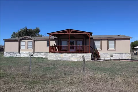 4089 High Country Dr, Bryan, TX 77808