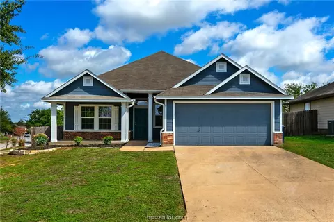 3901 Tranquil Path Dr, College Station, TX 77845