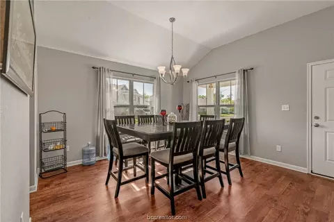 2128 Naples, Bryan, TX 77808 photo 5