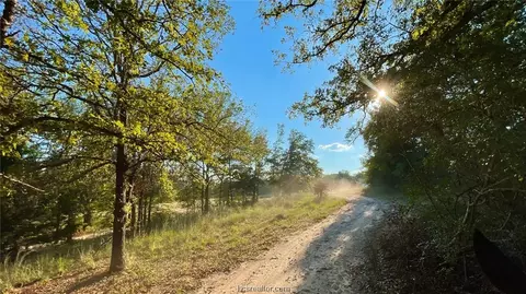 592 Lcr 425 # A, Groesbeck, TX 76642