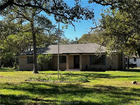 391 County Road 423, Somerville, TX 77879