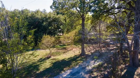 7792 Prospect Ln, Bryan, TX 77808 photo 2