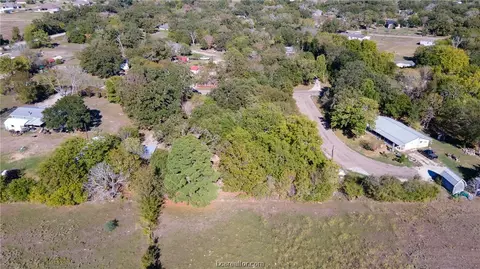 7792 Prospect Ln, Bryan, TX 77808 photo 5