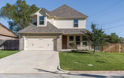 1902 Debbie Dr, Bryan, TX 77802 photo 3