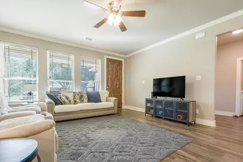 1902 Debbie Dr, Bryan, TX 77802 photo 11