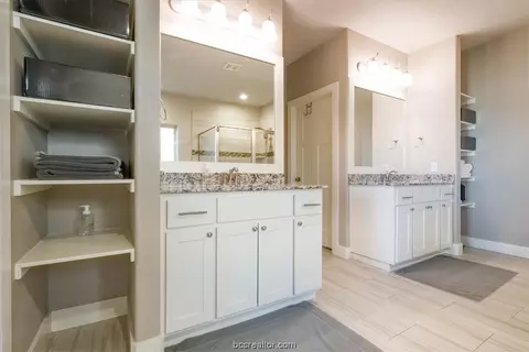 1902 Debbie Dr, Bryan, TX 77802 photo 23