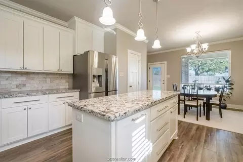 1902 Debbie Dr, Bryan, TX 77802 photo 16