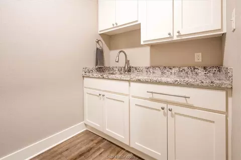 1902 Debbie Dr, Bryan, TX 77802 photo 42