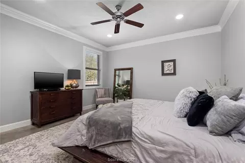 8877 Green Br, Bryan, TX 77808 photo 14
