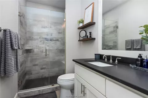 8877 Green Br, Bryan, TX 77808 photo 15