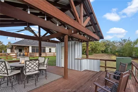 8877 Green Br, Bryan, TX 77808 photo 32