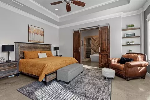 8877 Green Br, Bryan, TX 77808 photo 18
