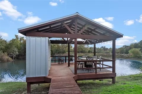 8877 Green Br, Bryan, TX 77808 photo 30