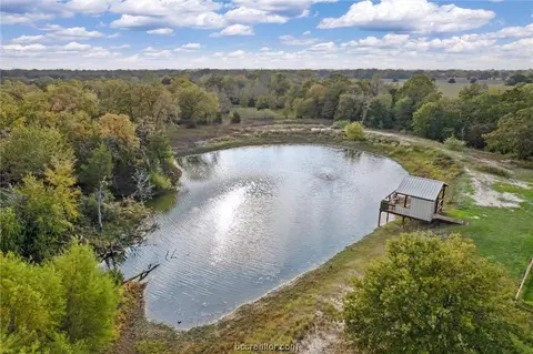 8877 Green Br, Bryan, TX 77808 photo 34