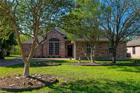3106 Pleasant Grove Dr, College Station, TX 77845
