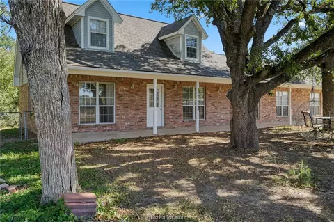 5445 Silver Hill Rd, Bryan, TX 77807
