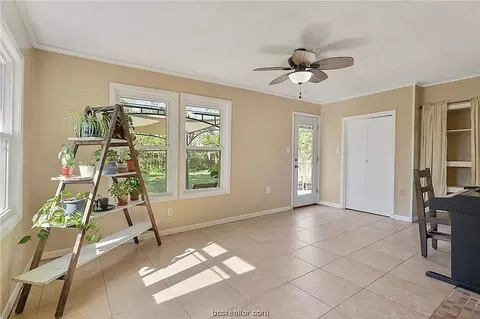 2502 Morris Ln, Bryan, TX 77802 photo 7