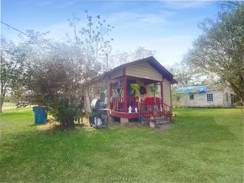 252 W Lassater, Centerville, TX 75833