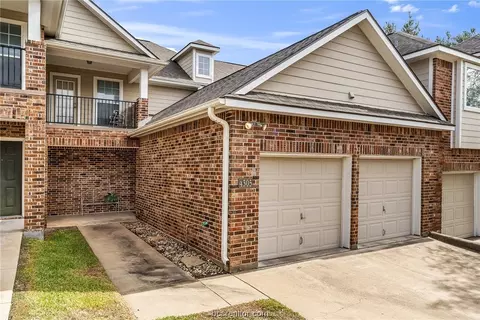 4305 Spring Hill Dr, College Station, TX 77845