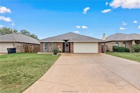1006 Emerald Dove, College Station, TX 77845