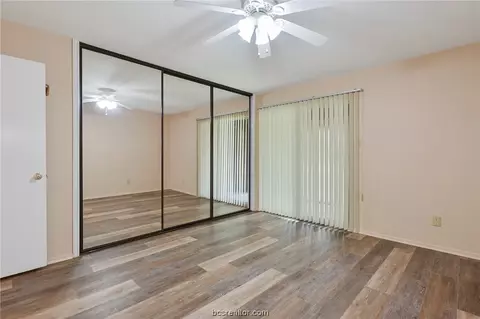 2100 Windsor Drive 13, Bryan, TX 77802 photo 13