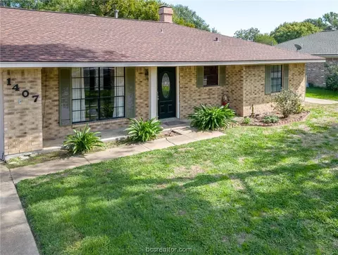 1407 Kevin Ln, Brenham, TX 77833
