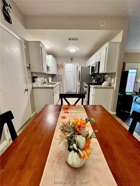 2525 Pinon Ct, Bryan, TX 77802 photo 10