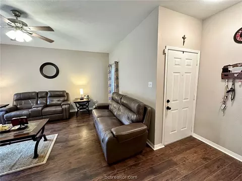 2525 Pinon Ct, Bryan, TX 77802 photo 11