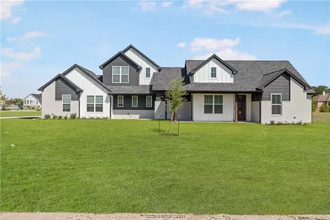 10367 Bourbon Ln, Bryan, TX 77808