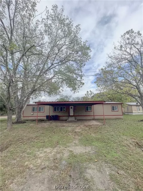 345 3rd St, Somerville, TX 77879