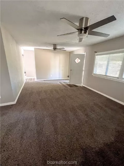 345 3rd St, Somerville, TX 77879 photo 4
