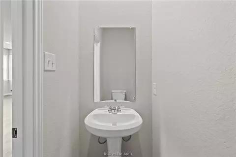 945 Harper Ln, Bryan, TX 77803 photo 13