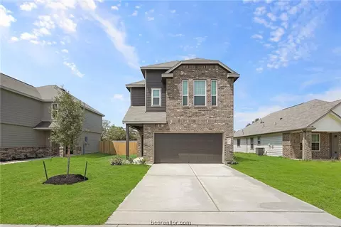 945 Harper Ln, Bryan, TX 77803 photo 2
