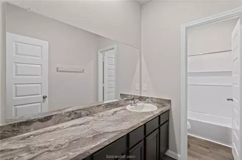 945 Harper Ln, Bryan, TX 77803 photo 17