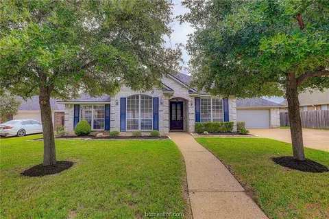 3211 Caterina Ln, College Station, TX 77845