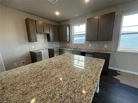 4734 Milagro Loop, Bryan, TX 77807 photo 4