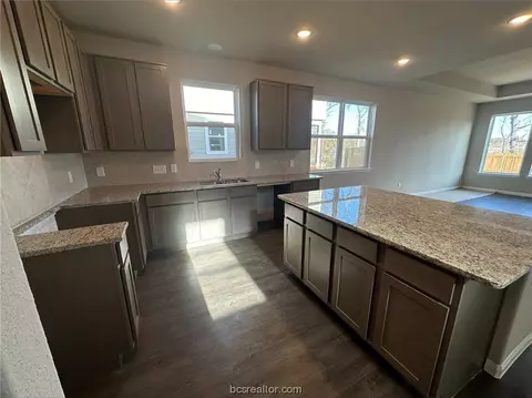 4734 Milagro Loop, Bryan, TX 77807 photo 5
