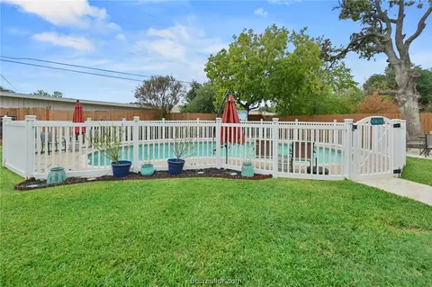2306 Devonshire St, Bryan, TX 77802 photo 18