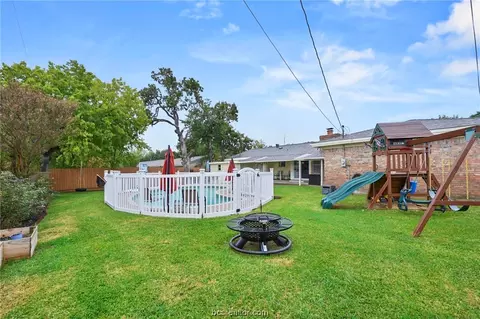 2306 Devonshire St, Bryan, TX 77802 photo 20