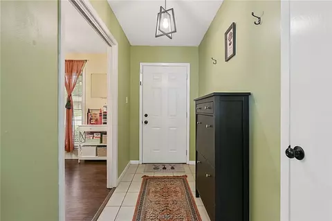 2306 Devonshire St, Bryan, TX 77802 photo 8
