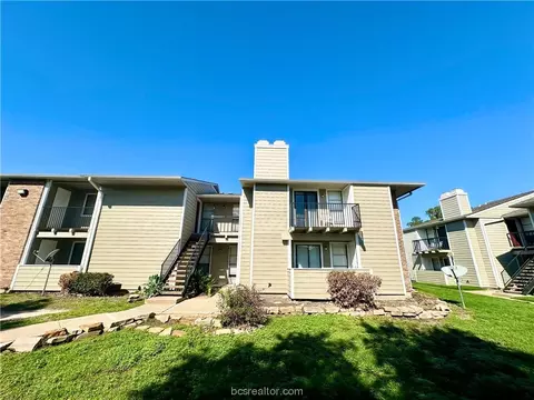 1901 Holleman #307, College Station, TX 77840