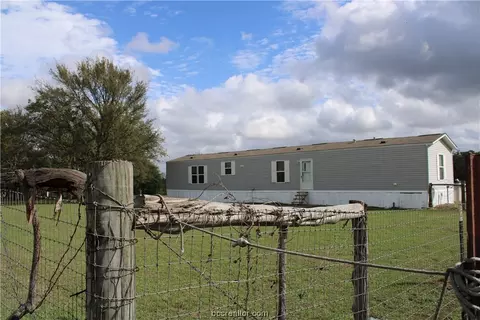 17236 Fm 244, Iola, TX 77861