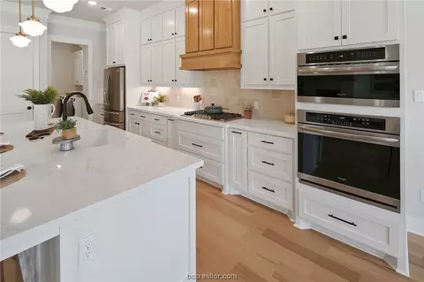 2964 Boxelder Dr, Bryan, TX 77807 photo 11