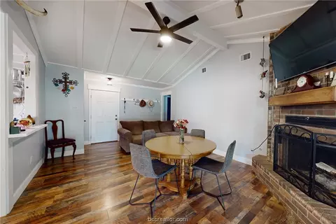 3901 Sioux Cir, Bryan, TX 77802 photo 9