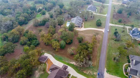 10188 Hampton Ct, Iola, TX 77861 photo 5