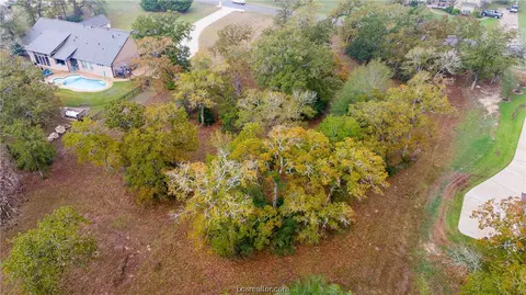 10188 Hampton Ct, Iola, TX 77861 photo 14